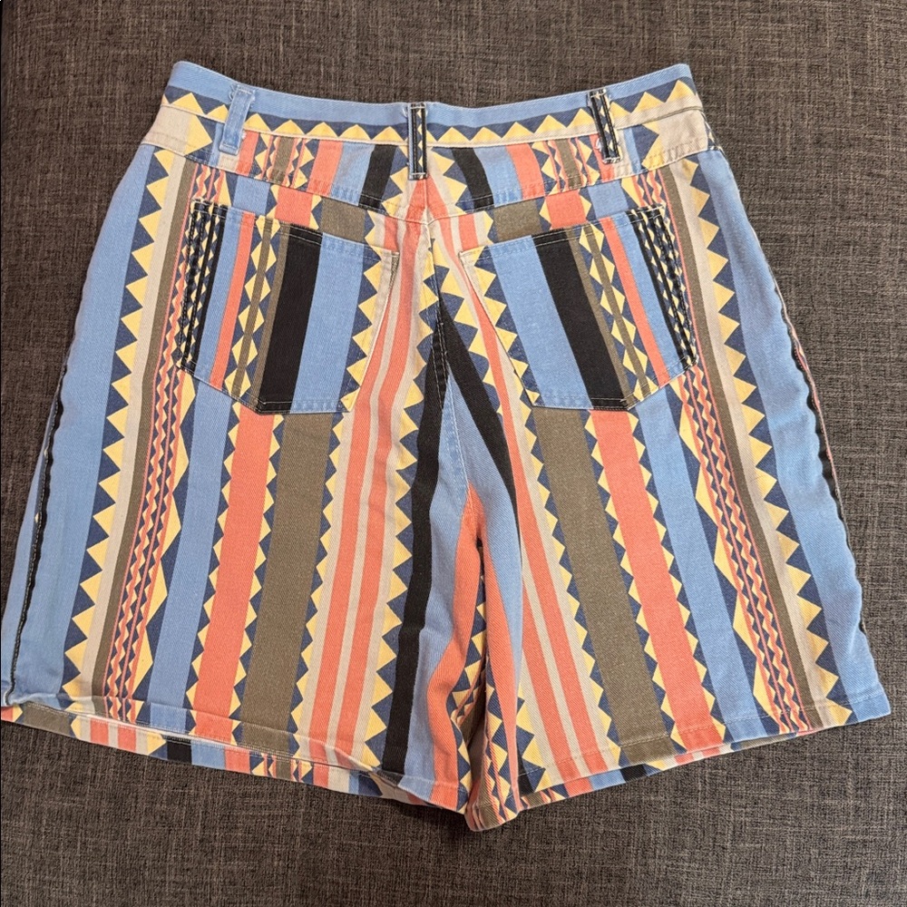 Vintage 90s Northwest Blue Tribal Print High Rise Shorts 32” Waist - Picture 3 of 4